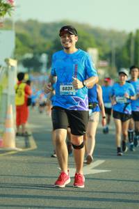 BIB: 6031
                            <button type="button" onclick="openModal(3220788)" class="btn btn-primary btn-sm float-right btn-popup" data-toggle="modal" data-target=".modal-high-quality">
                        <i class="fas fa-shopping-cart"></i> Add to Cart
                    </button>
                                            <button type="button" onclick="isThisMe(3220788, true)" class="btn btn-success btn-sm float-right btn-popup btn-isme hidden" data-toggle="tooltip" data-placement="bottom" title="นี่คือรูปของคุณใช่ไหม คลิกที่นี่เพื่อเอาเข้าอัลบั้ม">
                        <i class="fas fa-plus"></i> Add to album
                    </button>
                    <button type="button" onclick="isThisMe(3220788, false)" class="btn btn-warning btn-sm float-right btn-popup btn-isnotme hidden">
                        <i class="fas fa-ban"></i> Remove from album
                    </button>