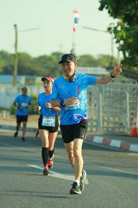 BIB: 385
                            <button type="button" onclick="openModal(3219871)" class="btn btn-primary btn-sm float-right btn-popup" data-toggle="modal" data-target=".modal-high-quality">
                        <i class="fas fa-shopping-cart"></i> Add to Cart
                    </button>
                                            <button type="button" onclick="isThisMe(3219871, true)" class="btn btn-success btn-sm float-right btn-popup btn-isme hidden" data-toggle="tooltip" data-placement="bottom" title="นี่คือรูปของคุณใช่ไหม คลิกที่นี่เพื่อเอาเข้าอัลบั้ม">
                        <i class="fas fa-plus"></i> Add to album
                    </button>
                    <button type="button" onclick="isThisMe(3219871, false)" class="btn btn-warning btn-sm float-right btn-popup btn-isnotme hidden">
                        <i class="fas fa-ban"></i> Remove from album
                    </button>