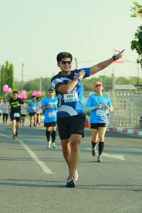 BIB: 6887
                            <button type="button" onclick="openModal(3220383)" class="btn btn-primary btn-sm float-right btn-popup" data-toggle="modal" data-target=".modal-high-quality">
                        <i class="fas fa-shopping-cart"></i> Add to Cart
                    </button>
                                            <button type="button" onclick="isThisMe(3220383, true)" class="btn btn-success btn-sm float-right btn-popup btn-isme hidden" data-toggle="tooltip" data-placement="bottom" title="นี่คือรูปของคุณใช่ไหม คลิกที่นี่เพื่อเอาเข้าอัลบั้ม">
                        <i class="fas fa-plus"></i> Add to album
                    </button>
                    <button type="button" onclick="isThisMe(3220383, false)" class="btn btn-warning btn-sm float-right btn-popup btn-isnotme hidden">
                        <i class="fas fa-ban"></i> Remove from album
                    </button>