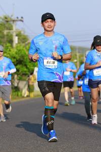 BIB: 6618, 607
                            <button type="button" onclick="openModal(3175778)" class="btn btn-primary btn-sm float-right btn-popup" data-toggle="modal" data-target=".modal-high-quality">
                        <i class="fas fa-shopping-cart"></i> Add to Cart
                    </button>
                                            <button type="button" onclick="isThisMe(3175778, true)" class="btn btn-success btn-sm float-right btn-popup btn-isme hidden" data-toggle="tooltip" data-placement="bottom" title="นี่คือรูปของคุณใช่ไหม คลิกที่นี่เพื่อเอาเข้าอัลบั้ม">
                        <i class="fas fa-plus"></i> Add to album
                    </button>
                    <button type="button" onclick="isThisMe(3175778, false)" class="btn btn-warning btn-sm float-right btn-popup btn-isnotme hidden">
                        <i class="fas fa-ban"></i> Remove from album
                    </button>