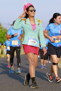 BIB: 6806, 239
                            <button type="button" onclick="openModal(3179618)" class="btn btn-primary btn-sm float-right btn-popup" data-toggle="modal" data-target=".modal-high-quality">
                        <i class="fas fa-shopping-cart"></i> Add to Cart
                    </button>
                                            <button type="button" onclick="isThisMe(3179618, true)" class="btn btn-success btn-sm float-right btn-popup btn-isme hidden" data-toggle="tooltip" data-placement="bottom" title="นี่คือรูปของคุณใช่ไหม คลิกที่นี่เพื่อเอาเข้าอัลบั้ม">
                        <i class="fas fa-plus"></i> Add to album
                    </button>
                    <button type="button" onclick="isThisMe(3179618, false)" class="btn btn-warning btn-sm float-right btn-popup btn-isnotme hidden">
                        <i class="fas fa-ban"></i> Remove from album
                    </button>