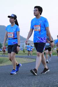 BIB: 8427, 8426
                            <button type="button" onclick="openModal(3155095)" class="btn btn-primary btn-sm float-right btn-popup" data-toggle="modal" data-target=".modal-high-quality">
                        <i class="fas fa-shopping-cart"></i> Add to Cart
                    </button>
                                            <button type="button" onclick="isThisMe(3155095, true)" class="btn btn-success btn-sm float-right btn-popup btn-isme hidden" data-toggle="tooltip" data-placement="bottom" title="นี่คือรูปของคุณใช่ไหม คลิกที่นี่เพื่อเอาเข้าอัลบั้ม">
                        <i class="fas fa-plus"></i> Add to album
                    </button>
                    <button type="button" onclick="isThisMe(3155095, false)" class="btn btn-warning btn-sm float-right btn-popup btn-isnotme hidden">
                        <i class="fas fa-ban"></i> Remove from album
                    </button>