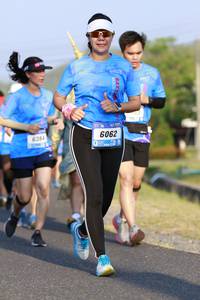 BIB: 6062, 6384
                            <button type="button" onclick="openModal(3177931)" class="btn btn-primary btn-sm float-right btn-popup" data-toggle="modal" data-target=".modal-high-quality">
                        <i class="fas fa-shopping-cart"></i> Add to Cart
                    </button>
                                            <button type="button" onclick="isThisMe(3177931, true)" class="btn btn-success btn-sm float-right btn-popup btn-isme hidden" data-toggle="tooltip" data-placement="bottom" title="นี่คือรูปของคุณใช่ไหม คลิกที่นี่เพื่อเอาเข้าอัลบั้ม">
                        <i class="fas fa-plus"></i> Add to album
                    </button>
                    <button type="button" onclick="isThisMe(3177931, false)" class="btn btn-warning btn-sm float-right btn-popup btn-isnotme hidden">
                        <i class="fas fa-ban"></i> Remove from album
                    </button>