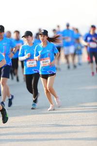 BIB: 581
                            <button type="button" onclick="openModal(3115188)" class="btn btn-primary btn-sm float-right btn-popup" data-toggle="modal" data-target=".modal-high-quality">
                        <i class="fas fa-shopping-cart"></i> Add to Cart
                    </button>
                                            <button type="button" onclick="isThisMe(3115188, true)" class="btn btn-success btn-sm float-right btn-popup btn-isme hidden" data-toggle="tooltip" data-placement="bottom" title="นี่คือรูปของคุณใช่ไหม คลิกที่นี่เพื่อเอาเข้าอัลบั้ม">
                        <i class="fas fa-plus"></i> Add to album
                    </button>
                    <button type="button" onclick="isThisMe(3115188, false)" class="btn btn-warning btn-sm float-right btn-popup btn-isnotme hidden">
                        <i class="fas fa-ban"></i> Remove from album
                    </button>