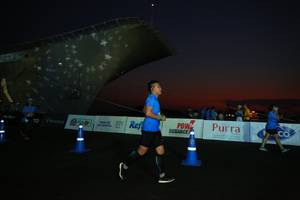 BIB: 6880
                            <button type="button" onclick="openModal(3132442)" class="btn btn-primary btn-sm float-right btn-popup" data-toggle="modal" data-target=".modal-high-quality">
                        <i class="fas fa-shopping-cart"></i> Add to Cart
                    </button>
                                            <button type="button" onclick="isThisMe(3132442, true)" class="btn btn-success btn-sm float-right btn-popup btn-isme hidden" data-toggle="tooltip" data-placement="bottom" title="นี่คือรูปของคุณใช่ไหม คลิกที่นี่เพื่อเอาเข้าอัลบั้ม">
                        <i class="fas fa-plus"></i> Add to album
                    </button>
                    <button type="button" onclick="isThisMe(3132442, false)" class="btn btn-warning btn-sm float-right btn-popup btn-isnotme hidden">
                        <i class="fas fa-ban"></i> Remove from album
                    </button>