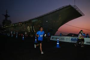 BIB: 6201
                            <button type="button" onclick="openModal(3131126)" class="btn btn-primary btn-sm float-right btn-popup" data-toggle="modal" data-target=".modal-high-quality">
                        <i class="fas fa-shopping-cart"></i> Add to Cart
                    </button>
                                            <button type="button" onclick="isThisMe(3131126, true)" class="btn btn-success btn-sm float-right btn-popup btn-isme hidden" data-toggle="tooltip" data-placement="bottom" title="นี่คือรูปของคุณใช่ไหม คลิกที่นี่เพื่อเอาเข้าอัลบั้ม">
                        <i class="fas fa-plus"></i> Add to album
                    </button>
                    <button type="button" onclick="isThisMe(3131126, false)" class="btn btn-warning btn-sm float-right btn-popup btn-isnotme hidden">
                        <i class="fas fa-ban"></i> Remove from album
                    </button>