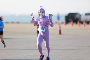 BIB: 807, 6807
                            <button type="button" onclick="openModal(3110752)" class="btn btn-primary btn-sm float-right btn-popup" data-toggle="modal" data-target=".modal-high-quality">
                        <i class="fas fa-shopping-cart"></i> Add to Cart
                    </button>
                                            <button type="button" onclick="isThisMe(3110752, true)" class="btn btn-success btn-sm float-right btn-popup btn-isme hidden" data-toggle="tooltip" data-placement="bottom" title="นี่คือรูปของคุณใช่ไหม คลิกที่นี่เพื่อเอาเข้าอัลบั้ม">
                        <i class="fas fa-plus"></i> Add to album
                    </button>
                    <button type="button" onclick="isThisMe(3110752, false)" class="btn btn-warning btn-sm float-right btn-popup btn-isnotme hidden">
                        <i class="fas fa-ban"></i> Remove from album
                    </button>