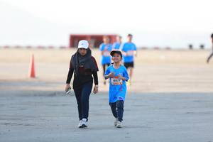 BIB: 8977
                            <button type="button" onclick="openModal(3116170)" class="btn btn-primary btn-sm float-right btn-popup" data-toggle="modal" data-target=".modal-high-quality">
                        <i class="fas fa-shopping-cart"></i> Add to Cart
                    </button>
                                            <button type="button" onclick="isThisMe(3116170, true)" class="btn btn-success btn-sm float-right btn-popup btn-isme hidden" data-toggle="tooltip" data-placement="bottom" title="นี่คือรูปของคุณใช่ไหม คลิกที่นี่เพื่อเอาเข้าอัลบั้ม">
                        <i class="fas fa-plus"></i> Add to album
                    </button>
                    <button type="button" onclick="isThisMe(3116170, false)" class="btn btn-warning btn-sm float-right btn-popup btn-isnotme hidden">
                        <i class="fas fa-ban"></i> Remove from album
                    </button>