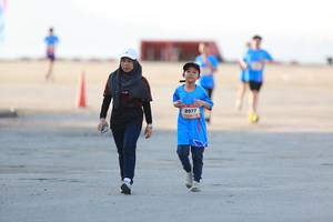 BIB: 8977
                            <button type="button" onclick="openModal(3116190)" class="btn btn-primary btn-sm float-right btn-popup" data-toggle="modal" data-target=".modal-high-quality">
                        <i class="fas fa-shopping-cart"></i> Add to Cart
                    </button>
                                            <button type="button" onclick="isThisMe(3116190, true)" class="btn btn-success btn-sm float-right btn-popup btn-isme hidden" data-toggle="tooltip" data-placement="bottom" title="นี่คือรูปของคุณใช่ไหม คลิกที่นี่เพื่อเอาเข้าอัลบั้ม">
                        <i class="fas fa-plus"></i> Add to album
                    </button>
                    <button type="button" onclick="isThisMe(3116190, false)" class="btn btn-warning btn-sm float-right btn-popup btn-isnotme hidden">
                        <i class="fas fa-ban"></i> Remove from album
                    </button>