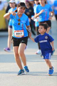 BIB: 8047
                            <button type="button" onclick="openModal(3114882)" class="btn btn-primary btn-sm float-right btn-popup" data-toggle="modal" data-target=".modal-high-quality">
                        <i class="fas fa-shopping-cart"></i> Add to Cart
                    </button>
                                            <button type="button" onclick="isThisMe(3114882, true)" class="btn btn-success btn-sm float-right btn-popup btn-isme hidden" data-toggle="tooltip" data-placement="bottom" title="นี่คือรูปของคุณใช่ไหม คลิกที่นี่เพื่อเอาเข้าอัลบั้ม">
                        <i class="fas fa-plus"></i> Add to album
                    </button>
                    <button type="button" onclick="isThisMe(3114882, false)" class="btn btn-warning btn-sm float-right btn-popup btn-isnotme hidden">
                        <i class="fas fa-ban"></i> Remove from album
                    </button>