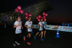 BIB: 105, 106, 113
                            <button type="button" onclick="openModal(3132807)" class="btn btn-primary btn-sm float-right btn-popup" data-toggle="modal" data-target=".modal-high-quality">
                        <i class="fas fa-shopping-cart"></i> Add to Cart
                    </button>
                                            <button type="button" onclick="isThisMe(3132807, true)" class="btn btn-success btn-sm float-right btn-popup btn-isme hidden" data-toggle="tooltip" data-placement="bottom" title="นี่คือรูปของคุณใช่ไหม คลิกที่นี่เพื่อเอาเข้าอัลบั้ม">
                        <i class="fas fa-plus"></i> Add to album
                    </button>
                    <button type="button" onclick="isThisMe(3132807, false)" class="btn btn-warning btn-sm float-right btn-popup btn-isnotme hidden">
                        <i class="fas fa-ban"></i> Remove from album
                    </button>