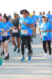 BIB: 9239, 284
                            <button type="button" onclick="openModal(3112113)" class="btn btn-primary btn-sm float-right btn-popup" data-toggle="modal" data-target=".modal-high-quality">
                        <i class="fas fa-shopping-cart"></i> Add to Cart
                    </button>
                                            <button type="button" onclick="isThisMe(3112113, true)" class="btn btn-success btn-sm float-right btn-popup btn-isme hidden" data-toggle="tooltip" data-placement="bottom" title="นี่คือรูปของคุณใช่ไหม คลิกที่นี่เพื่อเอาเข้าอัลบั้ม">
                        <i class="fas fa-plus"></i> Add to album
                    </button>
                    <button type="button" onclick="isThisMe(3112113, false)" class="btn btn-warning btn-sm float-right btn-popup btn-isnotme hidden">
                        <i class="fas fa-ban"></i> Remove from album
                    </button>