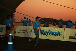 BIB: 
                            <button type="button" onclick="openModal(3131015)" class="btn btn-primary btn-sm float-right btn-popup" data-toggle="modal" data-target=".modal-high-quality">
                        <i class="fas fa-shopping-cart"></i> Add to Cart
                    </button>
                                            <button type="button" onclick="isThisMe(3131015, true)" class="btn btn-success btn-sm float-right btn-popup btn-isme hidden" data-toggle="tooltip" data-placement="bottom" title="นี่คือรูปของคุณใช่ไหม คลิกที่นี่เพื่อเอาเข้าอัลบั้ม">
                        <i class="fas fa-plus"></i> Add to album
                    </button>
                    <button type="button" onclick="isThisMe(3131015, false)" class="btn btn-warning btn-sm float-right btn-popup btn-isnotme hidden">
                        <i class="fas fa-ban"></i> Remove from album
                    </button>