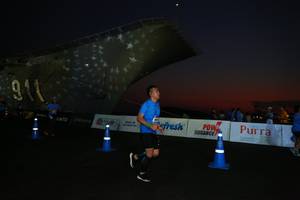 BIB: 6880
                            <button type="button" onclick="openModal(3132435)" class="btn btn-primary btn-sm float-right btn-popup" data-toggle="modal" data-target=".modal-high-quality">
                        <i class="fas fa-shopping-cart"></i> Add to Cart
                    </button>
                                            <button type="button" onclick="isThisMe(3132435, true)" class="btn btn-success btn-sm float-right btn-popup btn-isme hidden" data-toggle="tooltip" data-placement="bottom" title="นี่คือรูปของคุณใช่ไหม คลิกที่นี่เพื่อเอาเข้าอัลบั้ม">
                        <i class="fas fa-plus"></i> Add to album
                    </button>
                    <button type="button" onclick="isThisMe(3132435, false)" class="btn btn-warning btn-sm float-right btn-popup btn-isnotme hidden">
                        <i class="fas fa-ban"></i> Remove from album
                    </button>