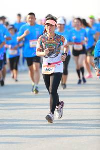 BIB: 8024
                            <button type="button" onclick="openModal(3111968)" class="btn btn-primary btn-sm float-right btn-popup" data-toggle="modal" data-target=".modal-high-quality">
                        <i class="fas fa-shopping-cart"></i> Add to Cart
                    </button>
                                            <button type="button" onclick="isThisMe(3111968, true)" class="btn btn-success btn-sm float-right btn-popup btn-isme hidden" data-toggle="tooltip" data-placement="bottom" title="นี่คือรูปของคุณใช่ไหม คลิกที่นี่เพื่อเอาเข้าอัลบั้ม">
                        <i class="fas fa-plus"></i> Add to album
                    </button>
                    <button type="button" onclick="isThisMe(3111968, false)" class="btn btn-warning btn-sm float-right btn-popup btn-isnotme hidden">
                        <i class="fas fa-ban"></i> Remove from album
                    </button>