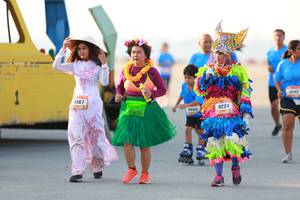 BIB: 592, 9367, 9224
                            <button type="button" onclick="openModal(3115727)" class="btn btn-primary btn-sm float-right btn-popup" data-toggle="modal" data-target=".modal-high-quality">
                        <i class="fas fa-shopping-cart"></i> Add to Cart
                    </button>
                                            <button type="button" onclick="isThisMe(3115727, true)" class="btn btn-success btn-sm float-right btn-popup btn-isme hidden" data-toggle="tooltip" data-placement="bottom" title="นี่คือรูปของคุณใช่ไหม คลิกที่นี่เพื่อเอาเข้าอัลบั้ม">
                        <i class="fas fa-plus"></i> Add to album
                    </button>
                    <button type="button" onclick="isThisMe(3115727, false)" class="btn btn-warning btn-sm float-right btn-popup btn-isnotme hidden">
                        <i class="fas fa-ban"></i> Remove from album
                    </button>