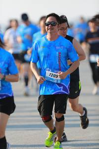 BIB: 7209
                            <button type="button" onclick="openModal(3109809)" class="btn btn-primary btn-sm float-right btn-popup" data-toggle="modal" data-target=".modal-high-quality">
                        <i class="fas fa-shopping-cart"></i> Add to Cart
                    </button>
                                            <button type="button" onclick="isThisMe(3109809, true)" class="btn btn-success btn-sm float-right btn-popup btn-isme hidden" data-toggle="tooltip" data-placement="bottom" title="นี่คือรูปของคุณใช่ไหม คลิกที่นี่เพื่อเอาเข้าอัลบั้ม">
                        <i class="fas fa-plus"></i> Add to album
                    </button>
                    <button type="button" onclick="isThisMe(3109809, false)" class="btn btn-warning btn-sm float-right btn-popup btn-isnotme hidden">
                        <i class="fas fa-ban"></i> Remove from album
                    </button>