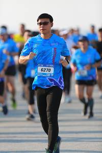 BIB: 6270
                            <button type="button" onclick="openModal(3109272)" class="btn btn-primary btn-sm float-right btn-popup" data-toggle="modal" data-target=".modal-high-quality">
                        <i class="fas fa-shopping-cart"></i> Add to Cart
                    </button>
                                            <button type="button" onclick="isThisMe(3109272, true)" class="btn btn-success btn-sm float-right btn-popup btn-isme hidden" data-toggle="tooltip" data-placement="bottom" title="นี่คือรูปของคุณใช่ไหม คลิกที่นี่เพื่อเอาเข้าอัลบั้ม">
                        <i class="fas fa-plus"></i> Add to album
                    </button>
                    <button type="button" onclick="isThisMe(3109272, false)" class="btn btn-warning btn-sm float-right btn-popup btn-isnotme hidden">
                        <i class="fas fa-ban"></i> Remove from album
                    </button>