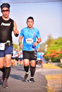 BIB: 6880
                            <button type="button" onclick="openModal(3099527)" class="btn btn-primary btn-sm float-right btn-popup" data-toggle="modal" data-target=".modal-high-quality">
                        <i class="fas fa-shopping-cart"></i> Add to Cart
                    </button>
                                            <button type="button" onclick="isThisMe(3099527, true)" class="btn btn-success btn-sm float-right btn-popup btn-isme hidden" data-toggle="tooltip" data-placement="bottom" title="นี่คือรูปของคุณใช่ไหม คลิกที่นี่เพื่อเอาเข้าอัลบั้ม">
                        <i class="fas fa-plus"></i> Add to album
                    </button>
                    <button type="button" onclick="isThisMe(3099527, false)" class="btn btn-warning btn-sm float-right btn-popup btn-isnotme hidden">
                        <i class="fas fa-ban"></i> Remove from album
                    </button>