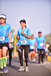 BIB: 600, 6191
                            <button type="button" onclick="openModal(3101073)" class="btn btn-primary btn-sm float-right btn-popup" data-toggle="modal" data-target=".modal-high-quality">
                        <i class="fas fa-shopping-cart"></i> Add to Cart
                    </button>
                                            <button type="button" onclick="isThisMe(3101073, true)" class="btn btn-success btn-sm float-right btn-popup btn-isme hidden" data-toggle="tooltip" data-placement="bottom" title="นี่คือรูปของคุณใช่ไหม คลิกที่นี่เพื่อเอาเข้าอัลบั้ม">
                        <i class="fas fa-plus"></i> Add to album
                    </button>
                    <button type="button" onclick="isThisMe(3101073, false)" class="btn btn-warning btn-sm float-right btn-popup btn-isnotme hidden">
                        <i class="fas fa-ban"></i> Remove from album
                    </button>