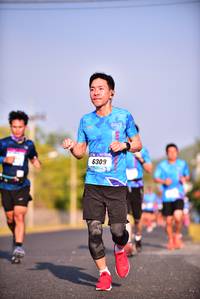 BIB: 6309
                            <button type="button" onclick="openModal(3097434)" class="btn btn-primary btn-sm float-right btn-popup" data-toggle="modal" data-target=".modal-high-quality">
                        <i class="fas fa-shopping-cart"></i> Add to Cart
                    </button>
                                            <button type="button" onclick="isThisMe(3097434, true)" class="btn btn-success btn-sm float-right btn-popup btn-isme hidden" data-toggle="tooltip" data-placement="bottom" title="นี่คือรูปของคุณใช่ไหม คลิกที่นี่เพื่อเอาเข้าอัลบั้ม">
                        <i class="fas fa-plus"></i> Add to album
                    </button>
                    <button type="button" onclick="isThisMe(3097434, false)" class="btn btn-warning btn-sm float-right btn-popup btn-isnotme hidden">
                        <i class="fas fa-ban"></i> Remove from album
                    </button>