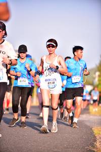 BIB: 6174, 119, 6938
                            <button type="button" onclick="openModal(3099963)" class="btn btn-primary btn-sm float-right btn-popup" data-toggle="modal" data-target=".modal-high-quality">
                        <i class="fas fa-shopping-cart"></i> Add to Cart
                    </button>
                                            <button type="button" onclick="isThisMe(3099963, true)" class="btn btn-success btn-sm float-right btn-popup btn-isme hidden" data-toggle="tooltip" data-placement="bottom" title="นี่คือรูปของคุณใช่ไหม คลิกที่นี่เพื่อเอาเข้าอัลบั้ม">
                        <i class="fas fa-plus"></i> Add to album
                    </button>
                    <button type="button" onclick="isThisMe(3099963, false)" class="btn btn-warning btn-sm float-right btn-popup btn-isnotme hidden">
                        <i class="fas fa-ban"></i> Remove from album
                    </button>