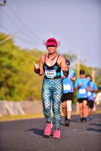 BIB: 6204
                            <button type="button" onclick="openModal(3099033)" class="btn btn-primary btn-sm float-right btn-popup" data-toggle="modal" data-target=".modal-high-quality">
                        <i class="fas fa-shopping-cart"></i> Add to Cart
                    </button>
                                            <button type="button" onclick="isThisMe(3099033, true)" class="btn btn-success btn-sm float-right btn-popup btn-isme hidden" data-toggle="tooltip" data-placement="bottom" title="นี่คือรูปของคุณใช่ไหม คลิกที่นี่เพื่อเอาเข้าอัลบั้ม">
                        <i class="fas fa-plus"></i> Add to album
                    </button>
                    <button type="button" onclick="isThisMe(3099033, false)" class="btn btn-warning btn-sm float-right btn-popup btn-isnotme hidden">
                        <i class="fas fa-ban"></i> Remove from album
                    </button>