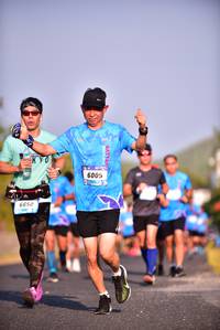 BIB: 600, 6650
                            <button type="button" onclick="openModal(3097977)" class="btn btn-primary btn-sm float-right btn-popup" data-toggle="modal" data-target=".modal-high-quality">
                        <i class="fas fa-shopping-cart"></i> Add to Cart
                    </button>
                                            <button type="button" onclick="isThisMe(3097977, true)" class="btn btn-success btn-sm float-right btn-popup btn-isme hidden" data-toggle="tooltip" data-placement="bottom" title="นี่คือรูปของคุณใช่ไหม คลิกที่นี่เพื่อเอาเข้าอัลบั้ม">
                        <i class="fas fa-plus"></i> Add to album
                    </button>
                    <button type="button" onclick="isThisMe(3097977, false)" class="btn btn-warning btn-sm float-right btn-popup btn-isnotme hidden">
                        <i class="fas fa-ban"></i> Remove from album
                    </button>