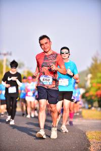 BIB: 6153
                            <button type="button" onclick="openModal(3100591)" class="btn btn-primary btn-sm float-right btn-popup" data-toggle="modal" data-target=".modal-high-quality">
                        <i class="fas fa-shopping-cart"></i> Add to Cart
                    </button>
                                            <button type="button" onclick="isThisMe(3100591, true)" class="btn btn-success btn-sm float-right btn-popup btn-isme hidden" data-toggle="tooltip" data-placement="bottom" title="นี่คือรูปของคุณใช่ไหม คลิกที่นี่เพื่อเอาเข้าอัลบั้ม">
                        <i class="fas fa-plus"></i> Add to album
                    </button>
                    <button type="button" onclick="isThisMe(3100591, false)" class="btn btn-warning btn-sm float-right btn-popup btn-isnotme hidden">
                        <i class="fas fa-ban"></i> Remove from album
                    </button>