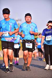 BIB: 6525, 6307
                            <button type="button" onclick="openModal(3101276)" class="btn btn-primary btn-sm float-right btn-popup" data-toggle="modal" data-target=".modal-high-quality">
                        <i class="fas fa-shopping-cart"></i> Add to Cart
                    </button>
                                            <button type="button" onclick="isThisMe(3101276, true)" class="btn btn-success btn-sm float-right btn-popup btn-isme hidden" data-toggle="tooltip" data-placement="bottom" title="นี่คือรูปของคุณใช่ไหม คลิกที่นี่เพื่อเอาเข้าอัลบั้ม">
                        <i class="fas fa-plus"></i> Add to album
                    </button>
                    <button type="button" onclick="isThisMe(3101276, false)" class="btn btn-warning btn-sm float-right btn-popup btn-isnotme hidden">
                        <i class="fas fa-ban"></i> Remove from album
                    </button>