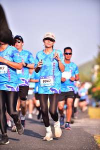 BIB: 6842
                            <button type="button" onclick="openModal(3099238)" class="btn btn-primary btn-sm float-right btn-popup" data-toggle="modal" data-target=".modal-high-quality">
                        <i class="fas fa-shopping-cart"></i> Add to Cart
                    </button>
                                            <button type="button" onclick="isThisMe(3099238, true)" class="btn btn-success btn-sm float-right btn-popup btn-isme hidden" data-toggle="tooltip" data-placement="bottom" title="นี่คือรูปของคุณใช่ไหม คลิกที่นี่เพื่อเอาเข้าอัลบั้ม">
                        <i class="fas fa-plus"></i> Add to album
                    </button>
                    <button type="button" onclick="isThisMe(3099238, false)" class="btn btn-warning btn-sm float-right btn-popup btn-isnotme hidden">
                        <i class="fas fa-ban"></i> Remove from album
                    </button>