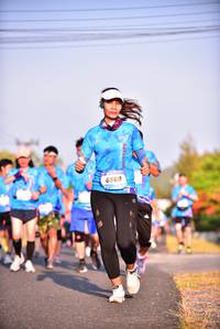 BIB: 6868
                            <button type="button" onclick="openModal(3100917)" class="btn btn-primary btn-sm float-right btn-popup" data-toggle="modal" data-target=".modal-high-quality">
                        <i class="fas fa-shopping-cart"></i> Add to Cart
                    </button>
                                            <button type="button" onclick="isThisMe(3100917, true)" class="btn btn-success btn-sm float-right btn-popup btn-isme hidden" data-toggle="tooltip" data-placement="bottom" title="นี่คือรูปของคุณใช่ไหม คลิกที่นี่เพื่อเอาเข้าอัลบั้ม">
                        <i class="fas fa-plus"></i> Add to album
                    </button>
                    <button type="button" onclick="isThisMe(3100917, false)" class="btn btn-warning btn-sm float-right btn-popup btn-isnotme hidden">
                        <i class="fas fa-ban"></i> Remove from album
                    </button>