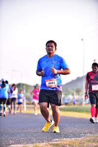 BIB: 9004
                            <button type="button" onclick="openModal(3109784)" class="btn btn-primary btn-sm float-right btn-popup" data-toggle="modal" data-target=".modal-high-quality">
                        <i class="fas fa-shopping-cart"></i> Add to Cart
                    </button>
                                            <button type="button" onclick="isThisMe(3109784, true)" class="btn btn-success btn-sm float-right btn-popup btn-isme hidden" data-toggle="tooltip" data-placement="bottom" title="นี่คือรูปของคุณใช่ไหม คลิกที่นี่เพื่อเอาเข้าอัลบั้ม">
                        <i class="fas fa-plus"></i> Add to album
                    </button>
                    <button type="button" onclick="isThisMe(3109784, false)" class="btn btn-warning btn-sm float-right btn-popup btn-isnotme hidden">
                        <i class="fas fa-ban"></i> Remove from album
                    </button>