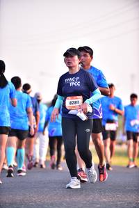 BIB: 8281
                            <button type="button" onclick="openModal(3110939)" class="btn btn-primary btn-sm float-right btn-popup" data-toggle="modal" data-target=".modal-high-quality">
                        <i class="fas fa-shopping-cart"></i> Add to Cart
                    </button>
                                            <button type="button" onclick="isThisMe(3110939, true)" class="btn btn-success btn-sm float-right btn-popup btn-isme hidden" data-toggle="tooltip" data-placement="bottom" title="นี่คือรูปของคุณใช่ไหม คลิกที่นี่เพื่อเอาเข้าอัลบั้ม">
                        <i class="fas fa-plus"></i> Add to album
                    </button>
                    <button type="button" onclick="isThisMe(3110939, false)" class="btn btn-warning btn-sm float-right btn-popup btn-isnotme hidden">
                        <i class="fas fa-ban"></i> Remove from album
                    </button>