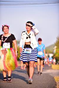 BIB: 6800
                            <button type="button" onclick="openModal(3106060)" class="btn btn-primary btn-sm float-right btn-popup" data-toggle="modal" data-target=".modal-high-quality">
                        <i class="fas fa-shopping-cart"></i> Add to Cart
                    </button>
                                            <button type="button" onclick="isThisMe(3106060, true)" class="btn btn-success btn-sm float-right btn-popup btn-isme hidden" data-toggle="tooltip" data-placement="bottom" title="นี่คือรูปของคุณใช่ไหม คลิกที่นี่เพื่อเอาเข้าอัลบั้ม">
                        <i class="fas fa-plus"></i> Add to album
                    </button>
                    <button type="button" onclick="isThisMe(3106060, false)" class="btn btn-warning btn-sm float-right btn-popup btn-isnotme hidden">
                        <i class="fas fa-ban"></i> Remove from album
                    </button>