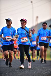 BIB: 8989, 9020
                            <button type="button" onclick="openModal(3107462)" class="btn btn-primary btn-sm float-right btn-popup" data-toggle="modal" data-target=".modal-high-quality">
                        <i class="fas fa-shopping-cart"></i> Add to Cart
                    </button>
                                            <button type="button" onclick="isThisMe(3107462, true)" class="btn btn-success btn-sm float-right btn-popup btn-isme hidden" data-toggle="tooltip" data-placement="bottom" title="นี่คือรูปของคุณใช่ไหม คลิกที่นี่เพื่อเอาเข้าอัลบั้ม">
                        <i class="fas fa-plus"></i> Add to album
                    </button>
                    <button type="button" onclick="isThisMe(3107462, false)" class="btn btn-warning btn-sm float-right btn-popup btn-isnotme hidden">
                        <i class="fas fa-ban"></i> Remove from album
                    </button>