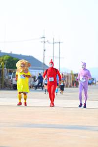 BIB: 
                            <button type="button" onclick="openModal(3107014)" class="btn btn-primary btn-sm float-right btn-popup" data-toggle="modal" data-target=".modal-high-quality">
                        <i class="fas fa-shopping-cart"></i> Add to Cart
                    </button>
                                            <button type="button" onclick="isThisMe(3107014, true)" class="btn btn-success btn-sm float-right btn-popup btn-isme hidden" data-toggle="tooltip" data-placement="bottom" title="นี่คือรูปของคุณใช่ไหม คลิกที่นี่เพื่อเอาเข้าอัลบั้ม">
                        <i class="fas fa-plus"></i> Add to album
                    </button>
                    <button type="button" onclick="isThisMe(3107014, false)" class="btn btn-warning btn-sm float-right btn-popup btn-isnotme hidden">
                        <i class="fas fa-ban"></i> Remove from album
                    </button>