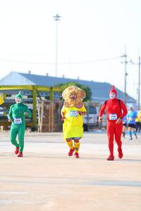 BIB: 
                            <button type="button" onclick="openModal(3107012)" class="btn btn-primary btn-sm float-right btn-popup" data-toggle="modal" data-target=".modal-high-quality">
                        <i class="fas fa-shopping-cart"></i> Add to Cart
                    </button>
                                            <button type="button" onclick="isThisMe(3107012, true)" class="btn btn-success btn-sm float-right btn-popup btn-isme hidden" data-toggle="tooltip" data-placement="bottom" title="นี่คือรูปของคุณใช่ไหม คลิกที่นี่เพื่อเอาเข้าอัลบั้ม">
                        <i class="fas fa-plus"></i> Add to album
                    </button>
                    <button type="button" onclick="isThisMe(3107012, false)" class="btn btn-warning btn-sm float-right btn-popup btn-isnotme hidden">
                        <i class="fas fa-ban"></i> Remove from album
                    </button>