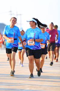 BIB: 9140, 965
                            <button type="button" onclick="openModal(3109288)" class="btn btn-primary btn-sm float-right btn-popup" data-toggle="modal" data-target=".modal-high-quality">
                        <i class="fas fa-shopping-cart"></i> Add to Cart
                    </button>
                                            <button type="button" onclick="isThisMe(3109288, true)" class="btn btn-success btn-sm float-right btn-popup btn-isme hidden" data-toggle="tooltip" data-placement="bottom" title="นี่คือรูปของคุณใช่ไหม คลิกที่นี่เพื่อเอาเข้าอัลบั้ม">
                        <i class="fas fa-plus"></i> Add to album
                    </button>
                    <button type="button" onclick="isThisMe(3109288, false)" class="btn btn-warning btn-sm float-right btn-popup btn-isnotme hidden">
                        <i class="fas fa-ban"></i> Remove from album
                    </button>