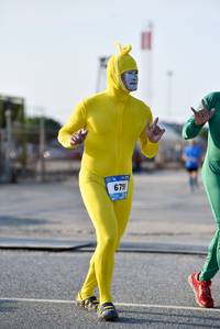 BIB: 679
                            <button type="button" onclick="openModal(3204267)" class="btn btn-primary btn-sm float-right btn-popup" data-toggle="modal" data-target=".modal-high-quality">
                        <i class="fas fa-shopping-cart"></i> Add to Cart
                    </button>
                                            <button type="button" onclick="isThisMe(3204267, true)" class="btn btn-success btn-sm float-right btn-popup btn-isme hidden" data-toggle="tooltip" data-placement="bottom" title="นี่คือรูปของคุณใช่ไหม คลิกที่นี่เพื่อเอาเข้าอัลบั้ม">
                        <i class="fas fa-plus"></i> Add to album
                    </button>
                    <button type="button" onclick="isThisMe(3204267, false)" class="btn btn-warning btn-sm float-right btn-popup btn-isnotme hidden">
                        <i class="fas fa-ban"></i> Remove from album
                    </button>