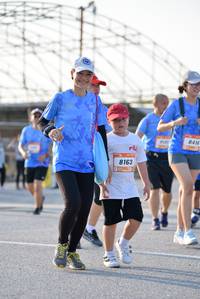 BIB: 8416
                            <button type="button" onclick="openModal(3209353)" class="btn btn-primary btn-sm float-right btn-popup" data-toggle="modal" data-target=".modal-high-quality">
                        <i class="fas fa-shopping-cart"></i> Add to Cart
                    </button>
                                            <button type="button" onclick="isThisMe(3209353, true)" class="btn btn-success btn-sm float-right btn-popup btn-isme hidden" data-toggle="tooltip" data-placement="bottom" title="นี่คือรูปของคุณใช่ไหม คลิกที่นี่เพื่อเอาเข้าอัลบั้ม">
                        <i class="fas fa-plus"></i> Add to album
                    </button>
                    <button type="button" onclick="isThisMe(3209353, false)" class="btn btn-warning btn-sm float-right btn-popup btn-isnotme hidden">
                        <i class="fas fa-ban"></i> Remove from album
                    </button>