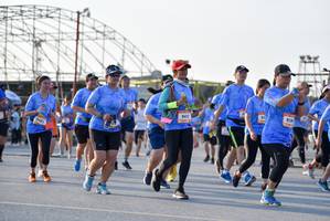 BIB: 9412
                            <button type="button" onclick="openModal(3207045)" class="btn btn-primary btn-sm float-right btn-popup" data-toggle="modal" data-target=".modal-high-quality">
                        <i class="fas fa-shopping-cart"></i> Add to Cart
                    </button>
                                            <button type="button" onclick="isThisMe(3207045, true)" class="btn btn-success btn-sm float-right btn-popup btn-isme hidden" data-toggle="tooltip" data-placement="bottom" title="นี่คือรูปของคุณใช่ไหม คลิกที่นี่เพื่อเอาเข้าอัลบั้ม">
                        <i class="fas fa-plus"></i> Add to album
                    </button>
                    <button type="button" onclick="isThisMe(3207045, false)" class="btn btn-warning btn-sm float-right btn-popup btn-isnotme hidden">
                        <i class="fas fa-ban"></i> Remove from album
                    </button>