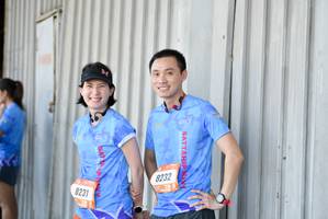 BIB: 8232, 8231
                            <button type="button" onclick="openModal(3199994)" class="btn btn-primary btn-sm float-right btn-popup" data-toggle="modal" data-target=".modal-high-quality">
                        <i class="fas fa-shopping-cart"></i> Add to Cart
                    </button>
                                            <button type="button" onclick="isThisMe(3199994, true)" class="btn btn-success btn-sm float-right btn-popup btn-isme hidden" data-toggle="tooltip" data-placement="bottom" title="นี่คือรูปของคุณใช่ไหม คลิกที่นี่เพื่อเอาเข้าอัลบั้ม">
                        <i class="fas fa-plus"></i> Add to album
                    </button>
                    <button type="button" onclick="isThisMe(3199994, false)" class="btn btn-warning btn-sm float-right btn-popup btn-isnotme hidden">
                        <i class="fas fa-ban"></i> Remove from album
                    </button>