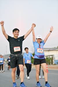 BIB: 8382, 8378
                            <button type="button" onclick="openModal(3248247)" class="btn btn-primary btn-sm float-right btn-popup" data-toggle="modal" data-target=".modal-high-quality">
                        <i class="fas fa-shopping-cart"></i> Add to Cart
                    </button>
                                            <button type="button" onclick="isThisMe(3248247, true)" class="btn btn-success btn-sm float-right btn-popup btn-isme hidden" data-toggle="tooltip" data-placement="bottom" title="นี่คือรูปของคุณใช่ไหม คลิกที่นี่เพื่อเอาเข้าอัลบั้ม">
                        <i class="fas fa-plus"></i> Add to album
                    </button>
                    <button type="button" onclick="isThisMe(3248247, false)" class="btn btn-warning btn-sm float-right btn-popup btn-isnotme hidden">
                        <i class="fas fa-ban"></i> Remove from album
                    </button>