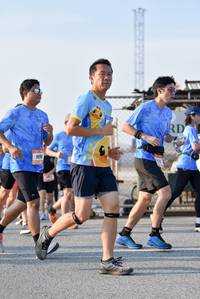 BIB: 
                            <button type="button" onclick="openModal(3206319)" class="btn btn-primary btn-sm float-right btn-popup" data-toggle="modal" data-target=".modal-high-quality">
                        <i class="fas fa-shopping-cart"></i> Add to Cart
                    </button>
                                            <button type="button" onclick="isThisMe(3206319, true)" class="btn btn-success btn-sm float-right btn-popup btn-isme hidden" data-toggle="tooltip" data-placement="bottom" title="นี่คือรูปของคุณใช่ไหม คลิกที่นี่เพื่อเอาเข้าอัลบั้ม">
                        <i class="fas fa-plus"></i> Add to album
                    </button>
                    <button type="button" onclick="isThisMe(3206319, false)" class="btn btn-warning btn-sm float-right btn-popup btn-isnotme hidden">
                        <i class="fas fa-ban"></i> Remove from album
                    </button>