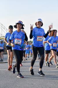 BIB: 8764, 8766, 9461
                            <button type="button" onclick="openModal(3205091)" class="btn btn-primary btn-sm float-right btn-popup" data-toggle="modal" data-target=".modal-high-quality">
                        <i class="fas fa-shopping-cart"></i> Add to Cart
                    </button>
                                            <button type="button" onclick="isThisMe(3205091, true)" class="btn btn-success btn-sm float-right btn-popup btn-isme hidden" data-toggle="tooltip" data-placement="bottom" title="นี่คือรูปของคุณใช่ไหม คลิกที่นี่เพื่อเอาเข้าอัลบั้ม">
                        <i class="fas fa-plus"></i> Add to album
                    </button>
                    <button type="button" onclick="isThisMe(3205091, false)" class="btn btn-warning btn-sm float-right btn-popup btn-isnotme hidden">
                        <i class="fas fa-ban"></i> Remove from album
                    </button>