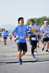 BIB: 6560, 233
                            <button type="button" onclick="openModal(3202477)" class="btn btn-primary btn-sm float-right btn-popup" data-toggle="modal" data-target=".modal-high-quality">
                        <i class="fas fa-shopping-cart"></i> Add to Cart
                    </button>
                                            <button type="button" onclick="isThisMe(3202477, true)" class="btn btn-success btn-sm float-right btn-popup btn-isme hidden" data-toggle="tooltip" data-placement="bottom" title="นี่คือรูปของคุณใช่ไหม คลิกที่นี่เพื่อเอาเข้าอัลบั้ม">
                        <i class="fas fa-plus"></i> Add to album
                    </button>
                    <button type="button" onclick="isThisMe(3202477, false)" class="btn btn-warning btn-sm float-right btn-popup btn-isnotme hidden">
                        <i class="fas fa-ban"></i> Remove from album
                    </button>