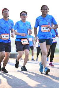 BIB: 8190, 8189
                            <button type="button" onclick="openModal(3412679)" class="btn btn-primary btn-sm float-right btn-popup" data-toggle="modal" data-target=".modal-high-quality">
                        <i class="fas fa-shopping-cart"></i> Add to Cart
                    </button>
                                            <button type="button" onclick="isThisMe(3412679, true)" class="btn btn-success btn-sm float-right btn-popup btn-isme hidden" data-toggle="tooltip" data-placement="bottom" title="นี่คือรูปของคุณใช่ไหม คลิกที่นี่เพื่อเอาเข้าอัลบั้ม">
                        <i class="fas fa-plus"></i> Add to album
                    </button>
                    <button type="button" onclick="isThisMe(3412679, false)" class="btn btn-warning btn-sm float-right btn-popup btn-isnotme hidden">
                        <i class="fas fa-ban"></i> Remove from album
                    </button>