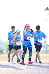 BIB: 995, 9531
                            <button type="button" onclick="openModal(3405380)" class="btn btn-primary btn-sm float-right btn-popup" data-toggle="modal" data-target=".modal-high-quality">
                        <i class="fas fa-shopping-cart"></i> Add to Cart
                    </button>
                                            <button type="button" onclick="isThisMe(3405380, true)" class="btn btn-success btn-sm float-right btn-popup btn-isme hidden" data-toggle="tooltip" data-placement="bottom" title="นี่คือรูปของคุณใช่ไหม คลิกที่นี่เพื่อเอาเข้าอัลบั้ม">
                        <i class="fas fa-plus"></i> Add to album
                    </button>
                    <button type="button" onclick="isThisMe(3405380, false)" class="btn btn-warning btn-sm float-right btn-popup btn-isnotme hidden">
                        <i class="fas fa-ban"></i> Remove from album
                    </button>