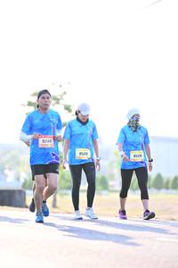 BIB: 9240, 9529, 9528
                            <button type="button" onclick="openModal(3404747)" class="btn btn-primary btn-sm float-right btn-popup" data-toggle="modal" data-target=".modal-high-quality">
                        <i class="fas fa-shopping-cart"></i> Add to Cart
                    </button>
                                            <button type="button" onclick="isThisMe(3404747, true)" class="btn btn-success btn-sm float-right btn-popup btn-isme hidden" data-toggle="tooltip" data-placement="bottom" title="นี่คือรูปของคุณใช่ไหม คลิกที่นี่เพื่อเอาเข้าอัลบั้ม">
                        <i class="fas fa-plus"></i> Add to album
                    </button>
                    <button type="button" onclick="isThisMe(3404747, false)" class="btn btn-warning btn-sm float-right btn-popup btn-isnotme hidden">
                        <i class="fas fa-ban"></i> Remove from album
                    </button>